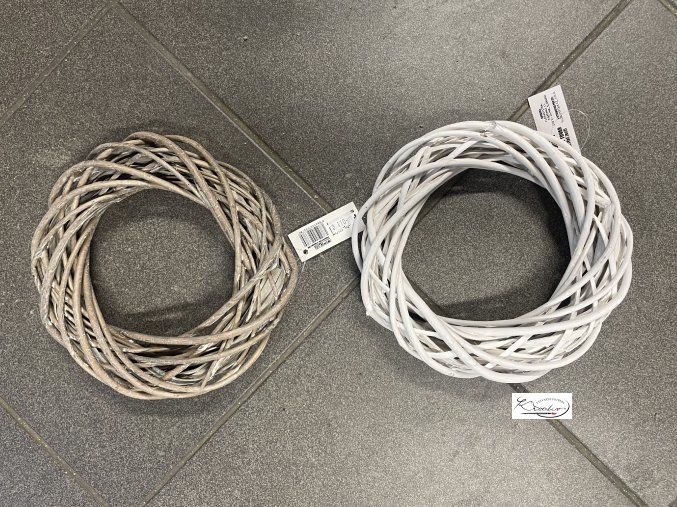 Věnec proutěný 20 cm - bílý